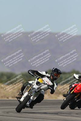 media/Oct-13-2025-Moto Forza (Mon) [[a66d839500]]/4-C Group/Session 3 (Turn 16)/